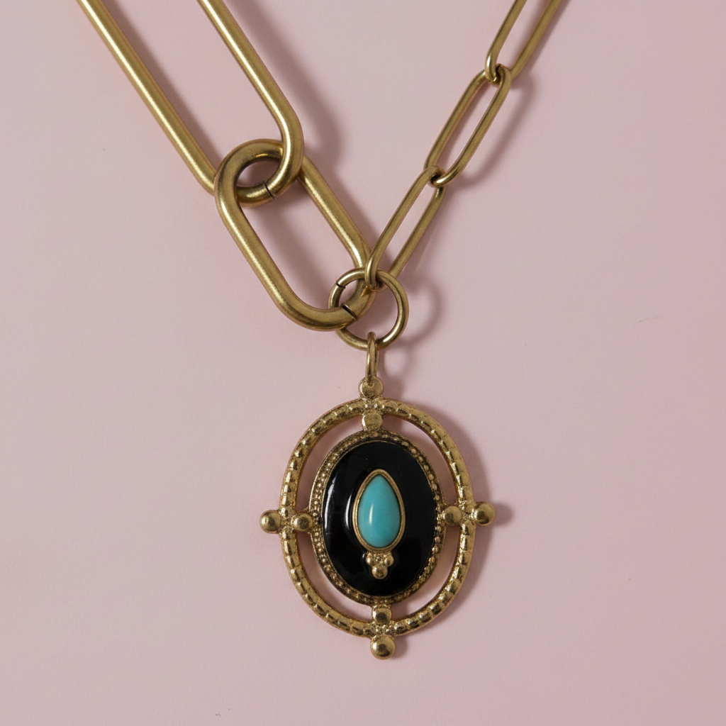 Collar bisutería detalle