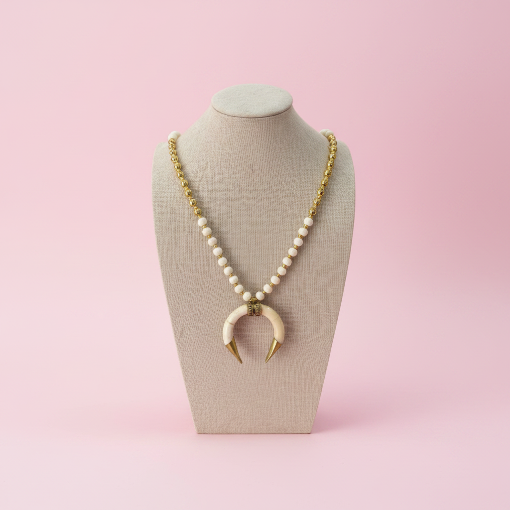 Collar cuerno marfil