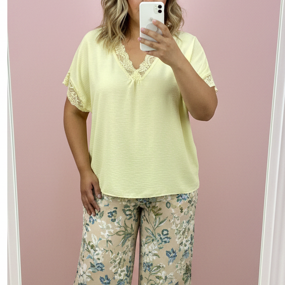 Paqui Espejo blusa amarilla palazzo