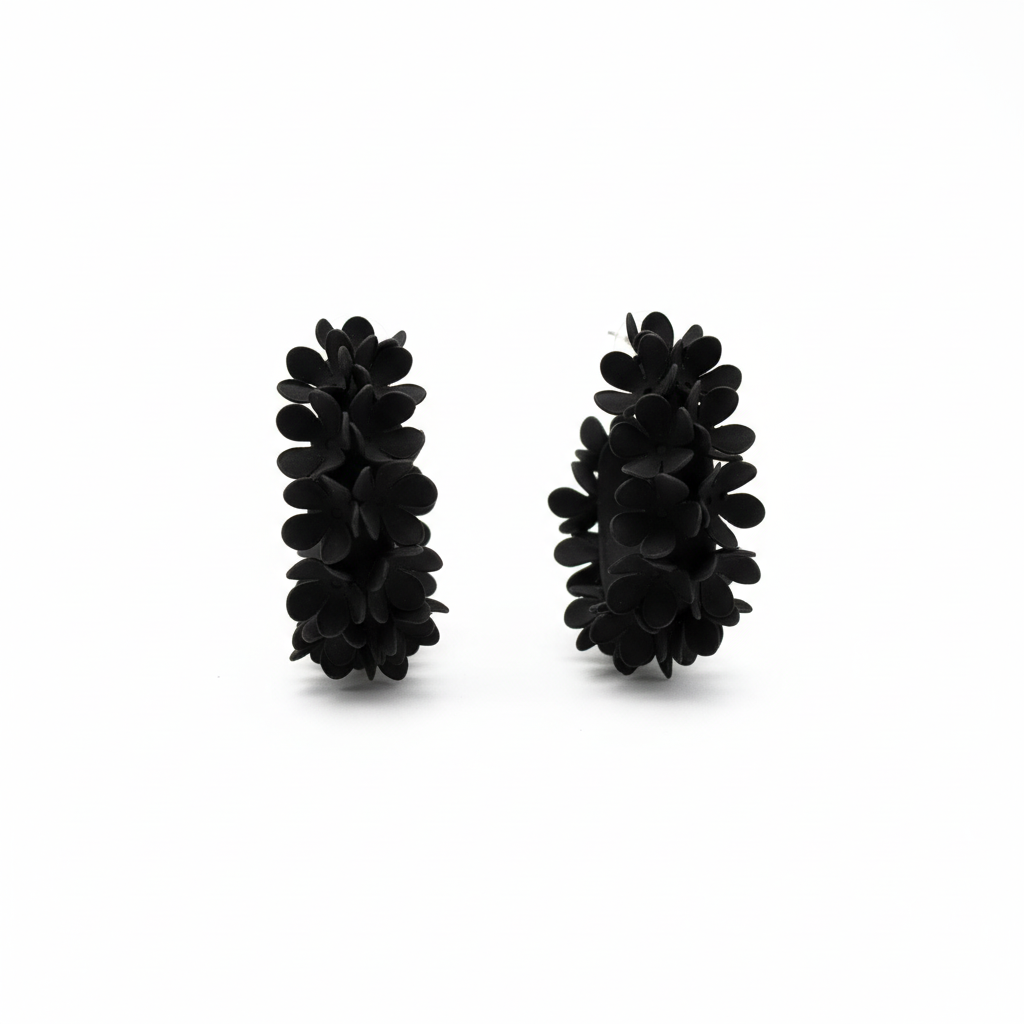 Pendientes Floralía Negro - Fondo Blanco