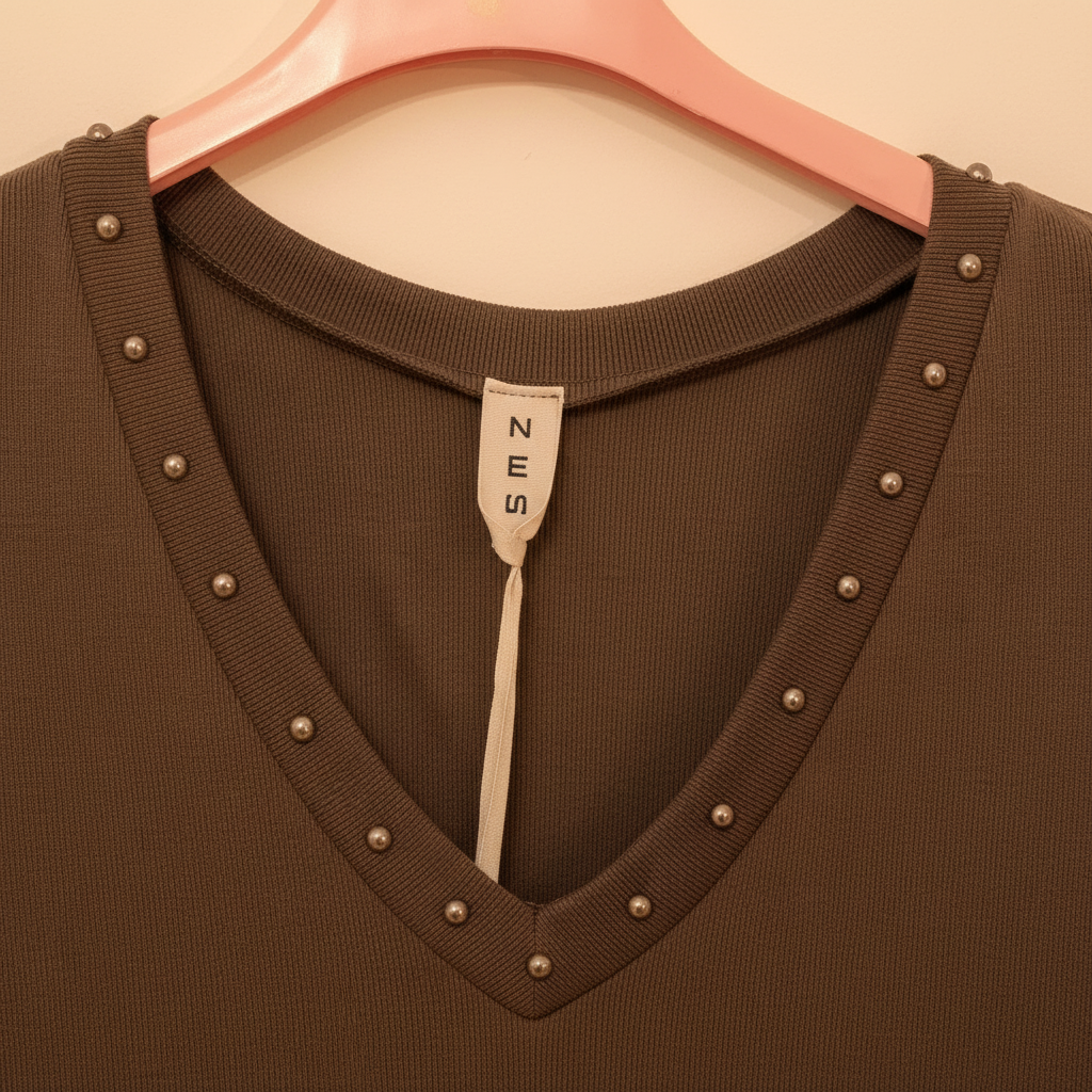 Vestido detalle tachuelas